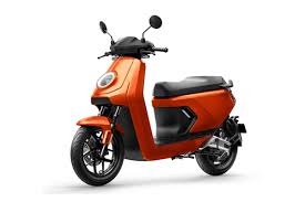 Niu MQi GT Evo: The 70 MPH E-Scooter That's Legal on Most Highways